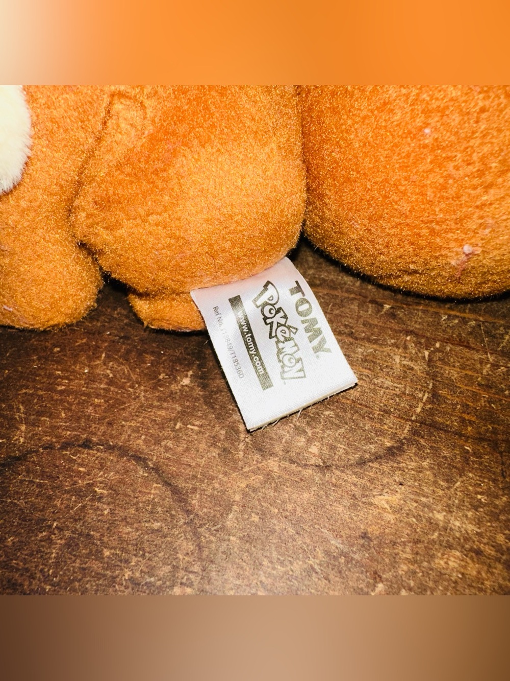 Pokemon Eevee TOMY Pokémon Plush - Picture 5 of 8